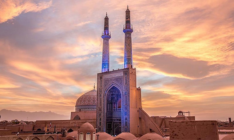 مسجد جامع یزد کجاست؟
شاهکار معماری اسلامی
