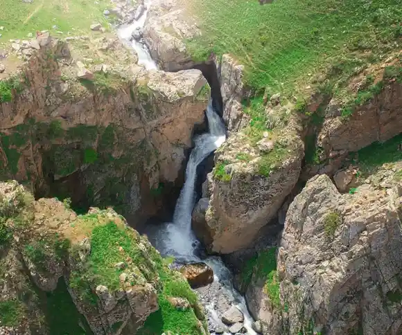 آبشار گورگور (ایلام)