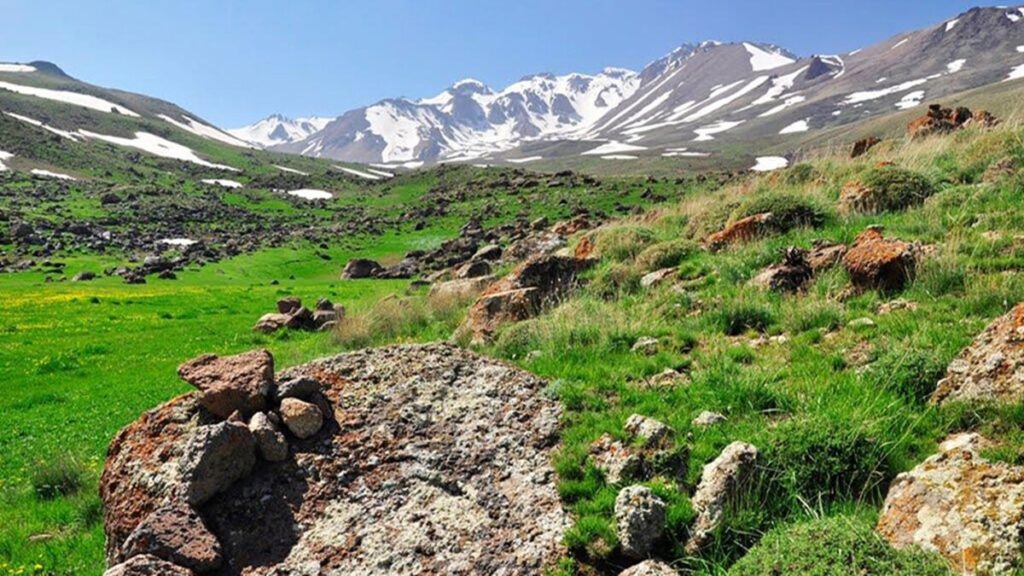 آبگرم های درمانی سرعین