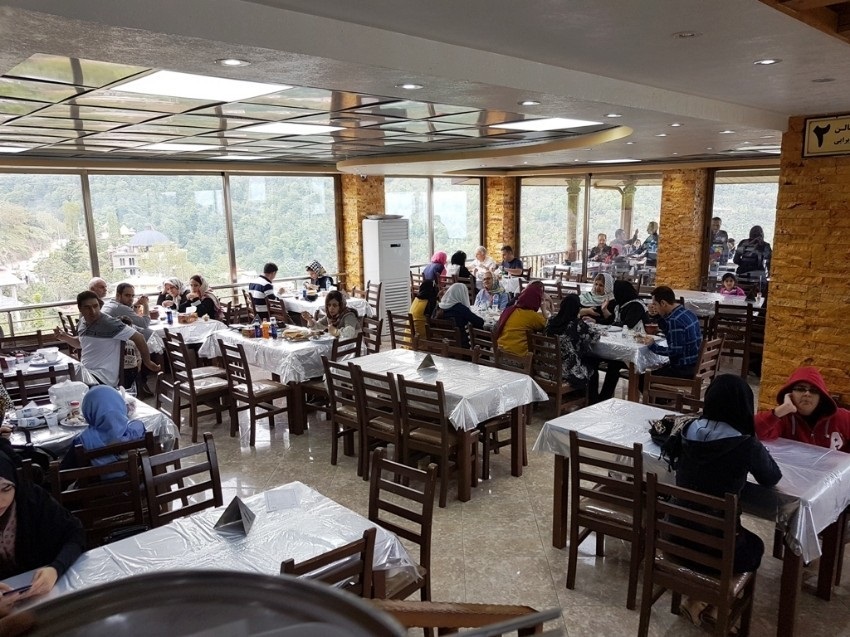 سرولات رستوران خاور خانم