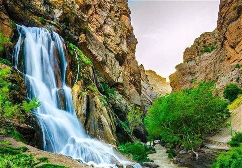 آبشار عروس در مران