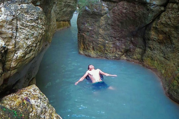 تنگه دار نوشهر