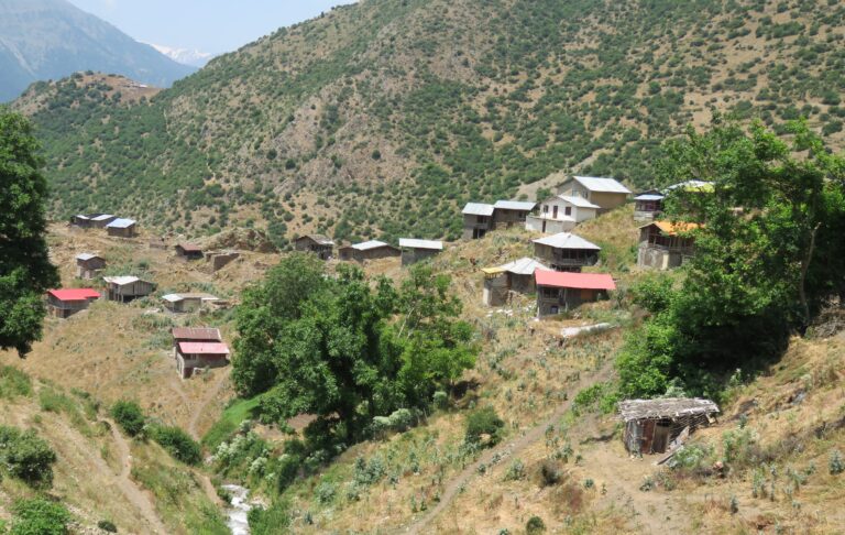 ییلاق آرود سه هزار تنکابن