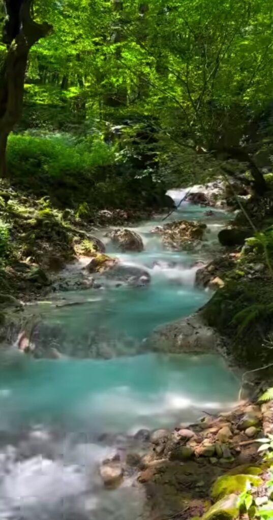 رودخانه فیروزه‌ای مازندران کجاست؟