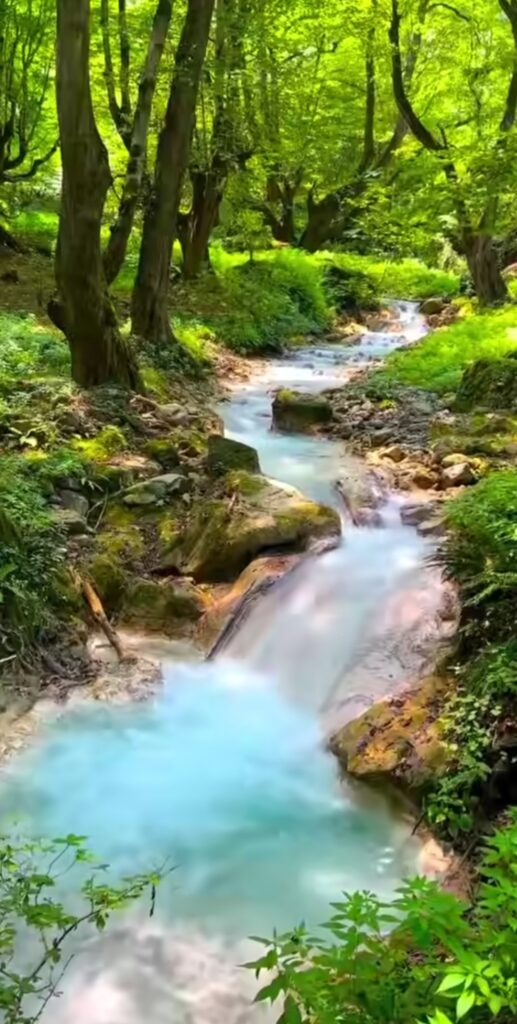 رودخانه فیروزهای مرزنآباد روستای برار