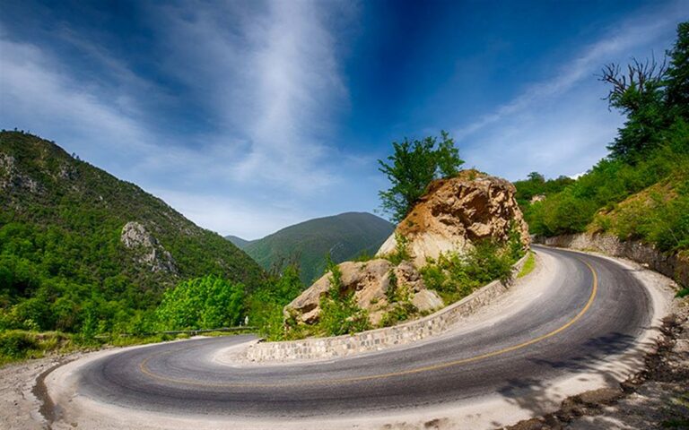 جاده سیاهکل به دیلمان