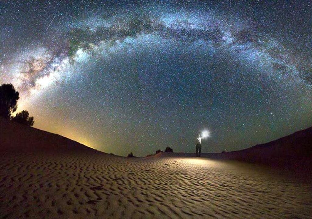 ستاره های شب کویر 