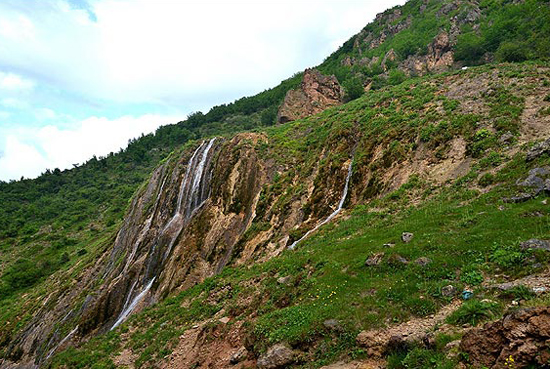 راهنمای سفر به آبشار دراسله سوادکوه + مسیر دسترسی