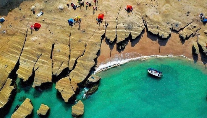 لباس های محلی جزیره هنگام