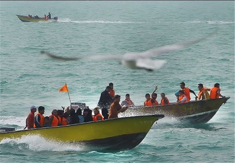 ساحل فرش خاکی هرمز