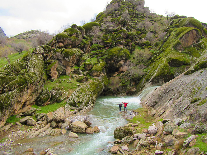 آبشار پیازه خرم آباد
