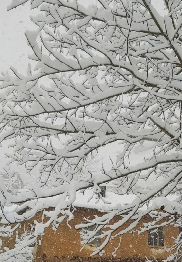 جاده دوهزار و سه هزار برفی