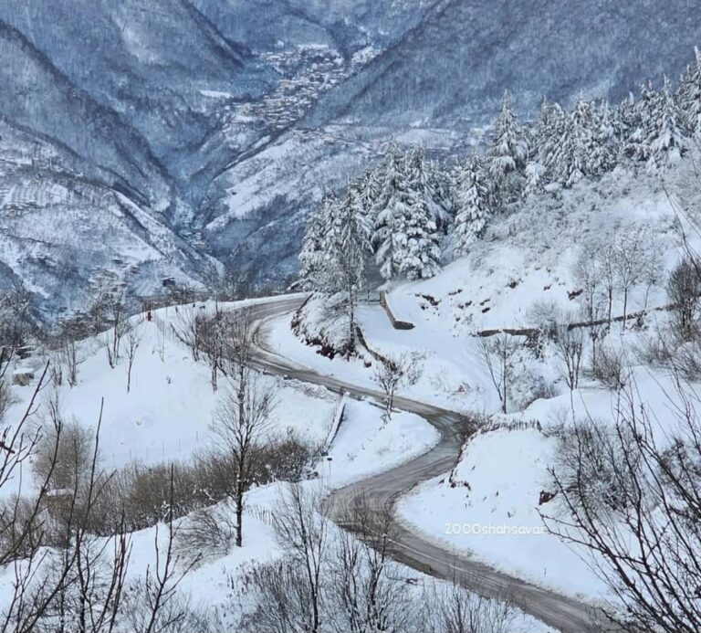 جاده دوهزار و سه هزار برفی