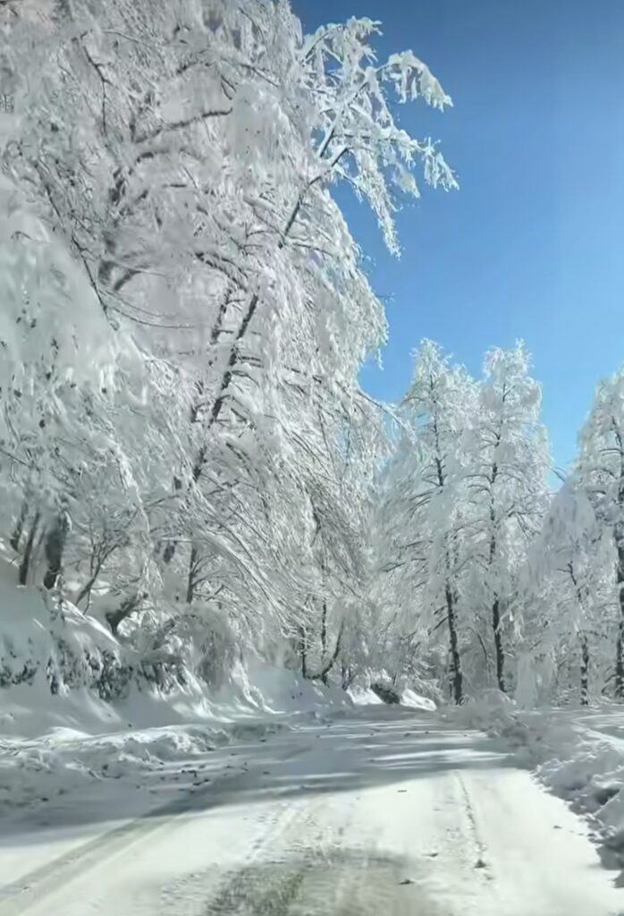 جاده برفی جواهرده