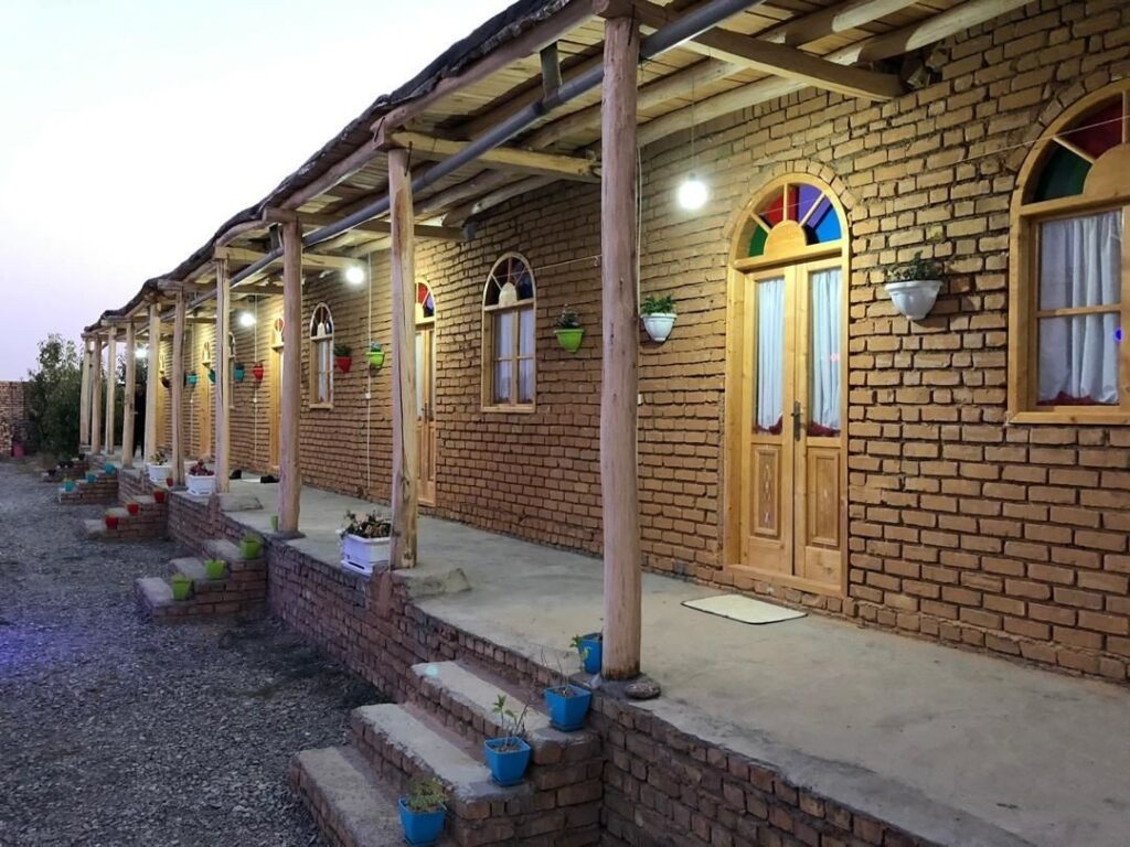 اقامتگاه بوژان نیشابور