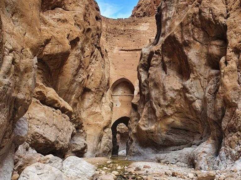 طاق شاه عباسی طبس