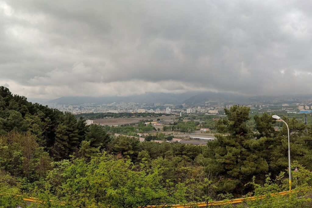 آدرس پارک لویزان